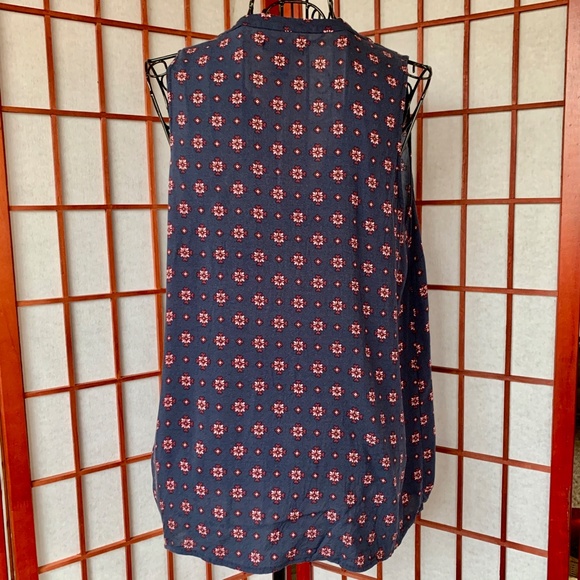 Gap Casual V-Neck Printed Top - Picture 5 of 7